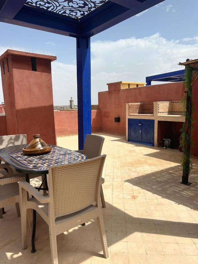 Vizir Center Appartement Avec Solarium Et Acces Offert Au Parc De Loisirs Dar Caïd Layadi 外观 照片